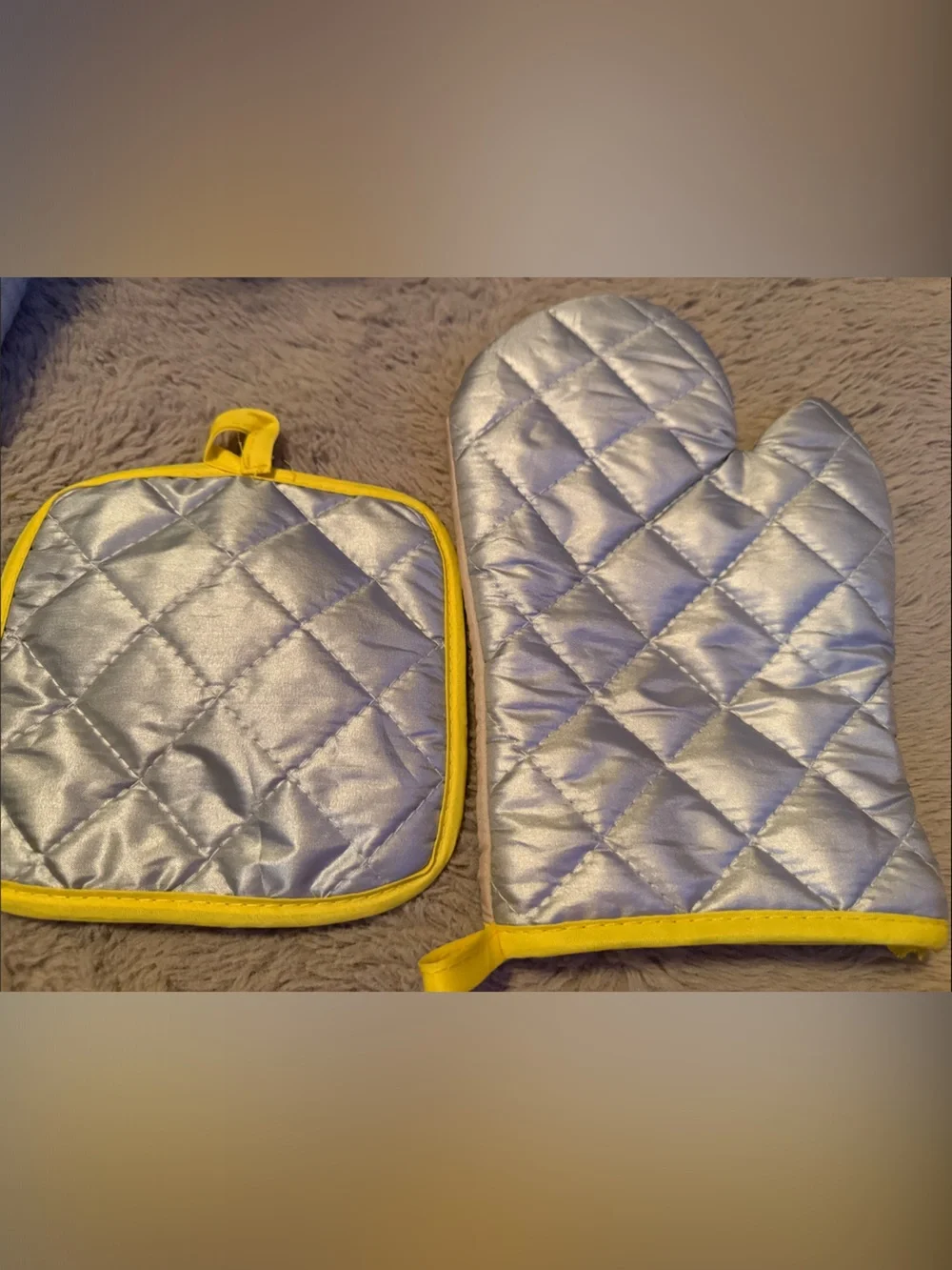 DROPPIN' A NEW RECIPE OVEN MITT & Pot Holder Set- Humor Kitchen Set